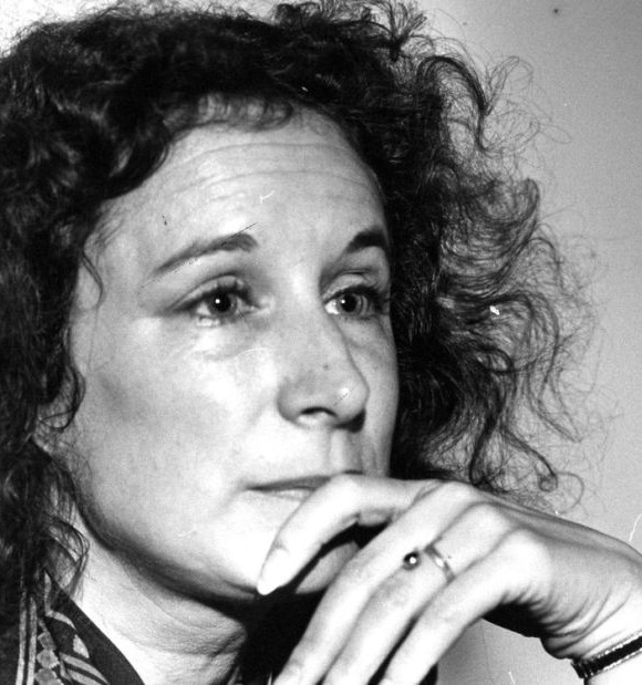 68AA9C89-C19A-433C-94DB-53B1BB89A772_1_201_a